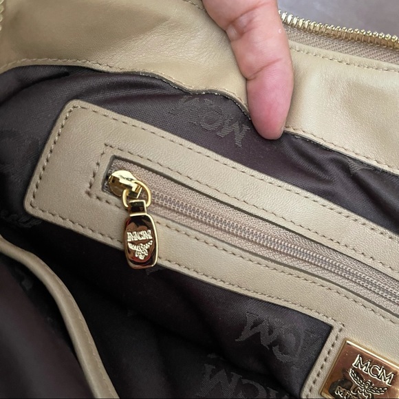 AUTHENTIC MCM Visetos Vintage Cross Shopper bag - Picture 9 of 13